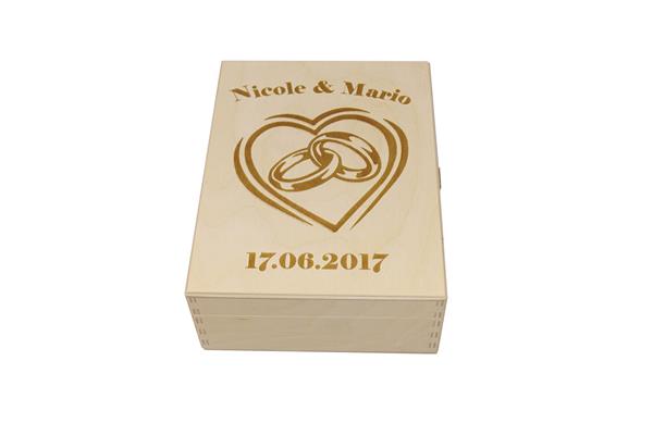 Hochzeitskiste mit persönlicher Lasergravur
