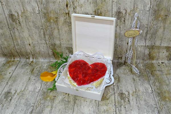 Genussbox | Alles Liebe zum Muttertag | mit goldenem Blumenkranz